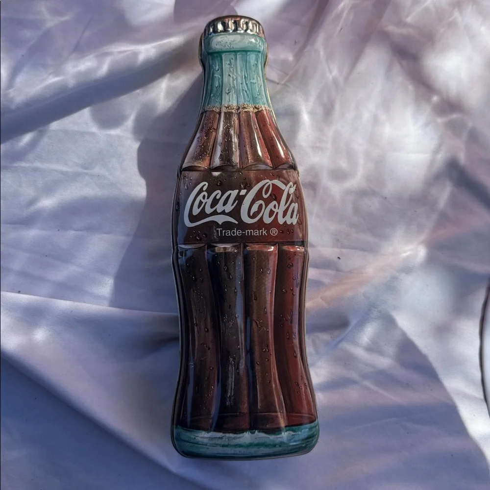 Coca-Cola Decor Set, Tin Box, Plate and Metal Wall Sign - Picture 4 of 9